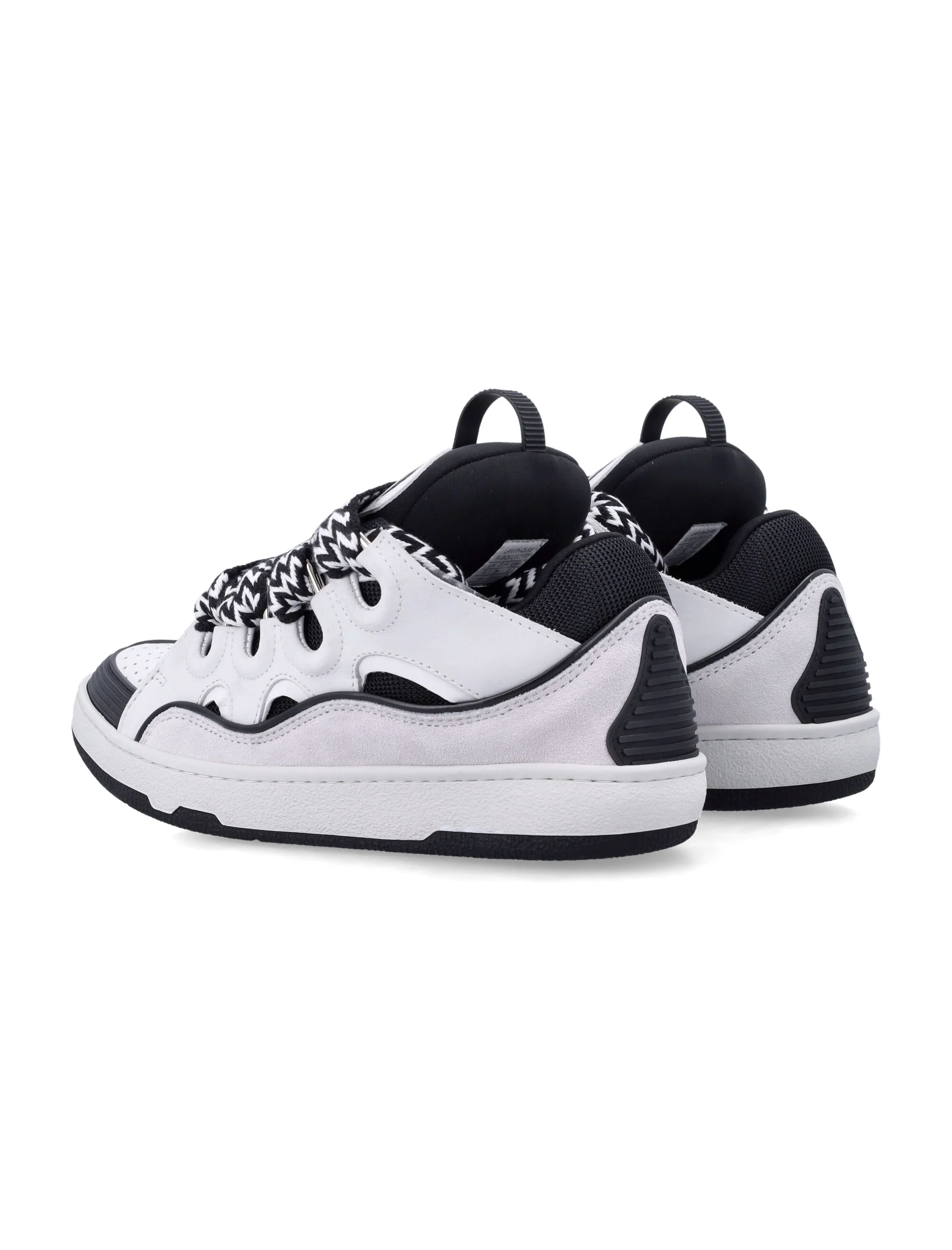 Low-Top Sneakers With Oversized Black And White Laces - Image 4